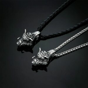 Pendentif loup féroce en acier inoxydable