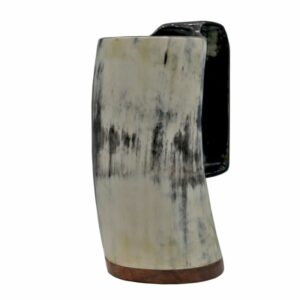 Tasse médiévale en corne de vache – Image 8