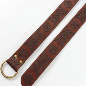 Ceinture médiévale en cuir marron ornée de motifs celtiques