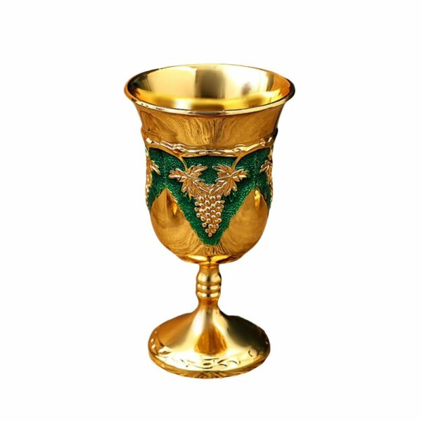 Calice doré avec décor vert raisin