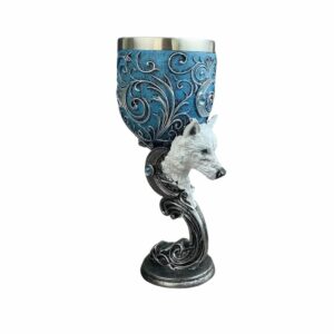 Verre bleu orné d’un loup blanc