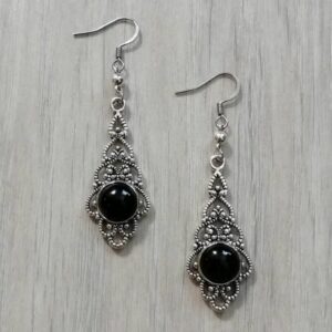 Boucles d’oreilles gothiques pendantes noires