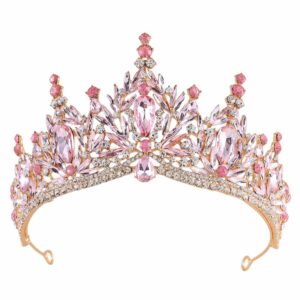 Diadème médiéval doré avec pierres roses tendres