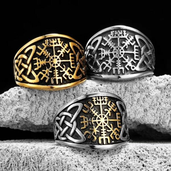 Bague viking Vegvisir avec entrelacs nordiques