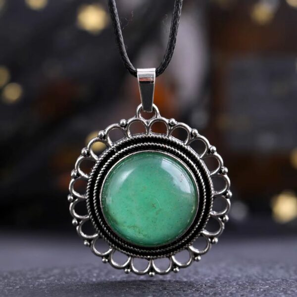 Collier médaillon pierre aventurine