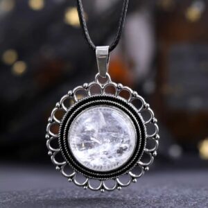 Collier médaillon pierre de lune