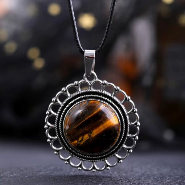Collier médaillon oeil de tigre