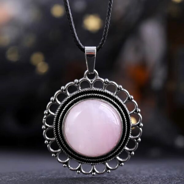 Collier médaillon quartz rose