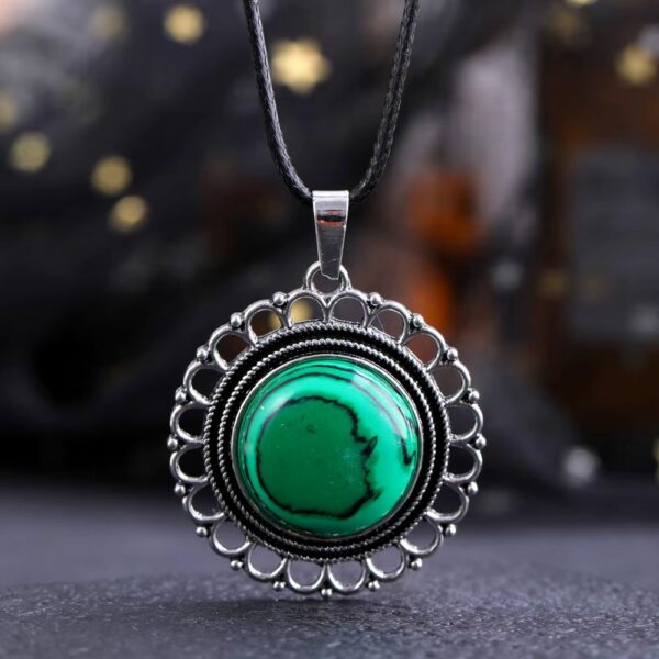 Collier médaillon malachite
