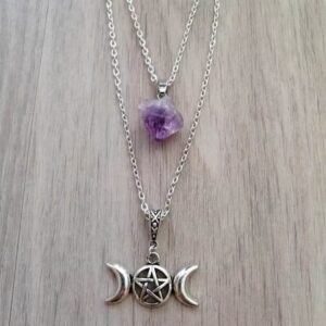 Collier double chaîne avec pentacle et pierre d’améthyste brute