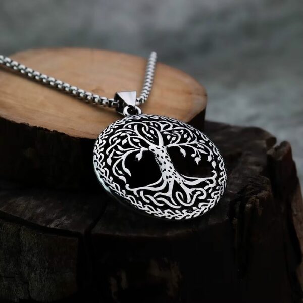 Collier arbre de vie nordique – Yggdrasil argenté