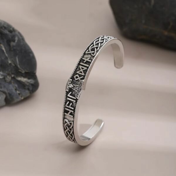 Bracelet viking avec runes