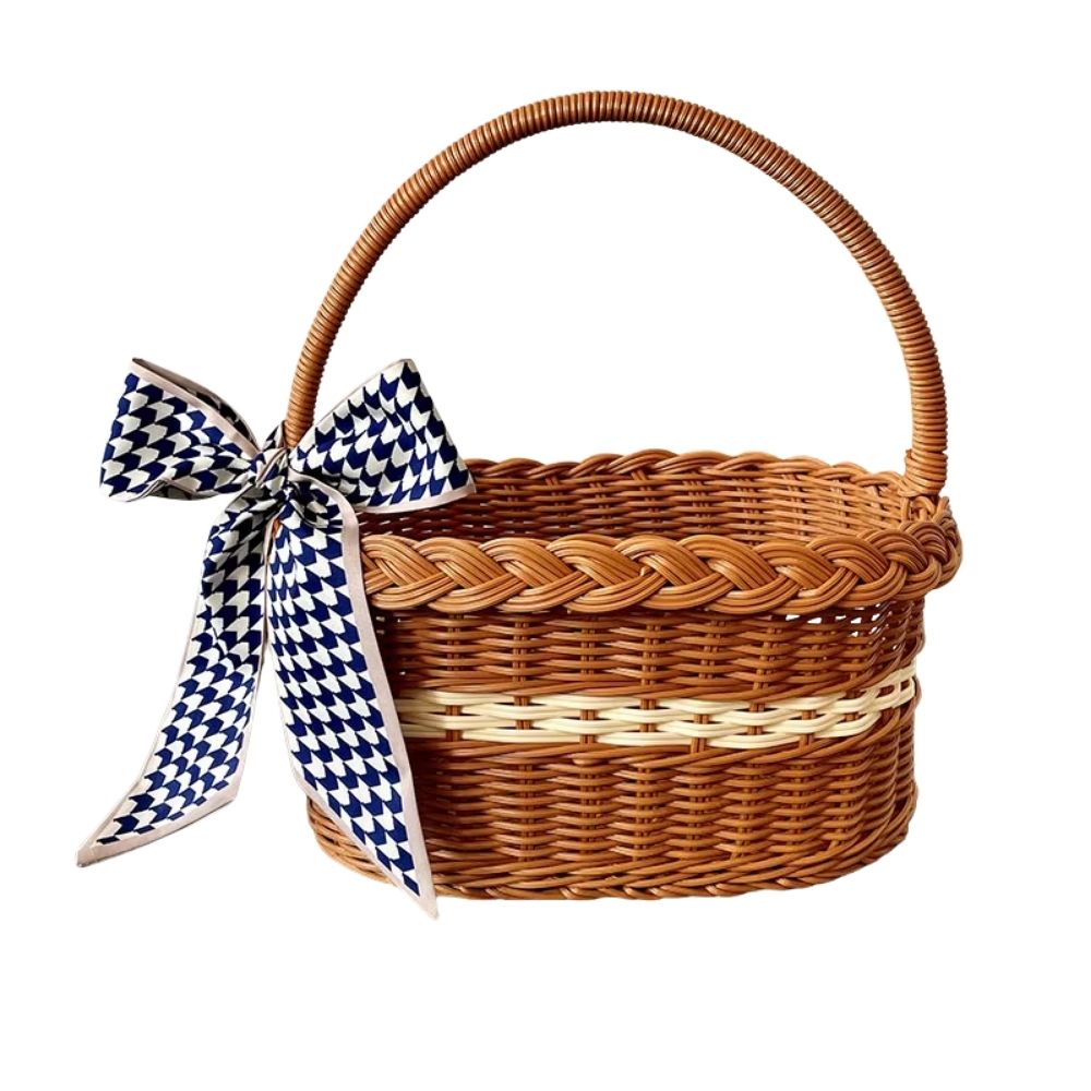 Panier médiéval en osier avec ruban bleu et blanc – Image 1