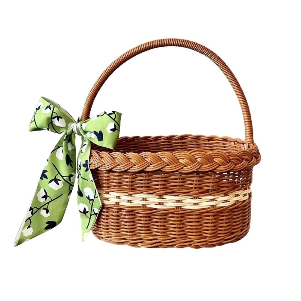 Panier médiéval en osier avec ruban vert à fleurs – Image 1