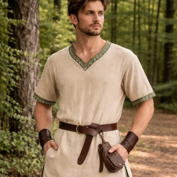 Tunique médiévale homme beige avec ceinture